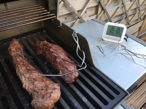 Topelek Grillthermometer misst Kerntemperatur am Onglet (Nierenzapfen)